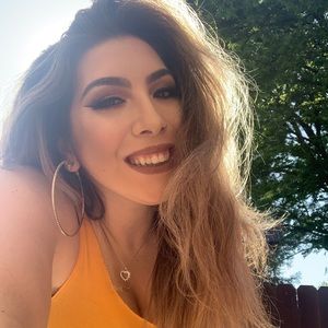 Meet your Posher, Marissa